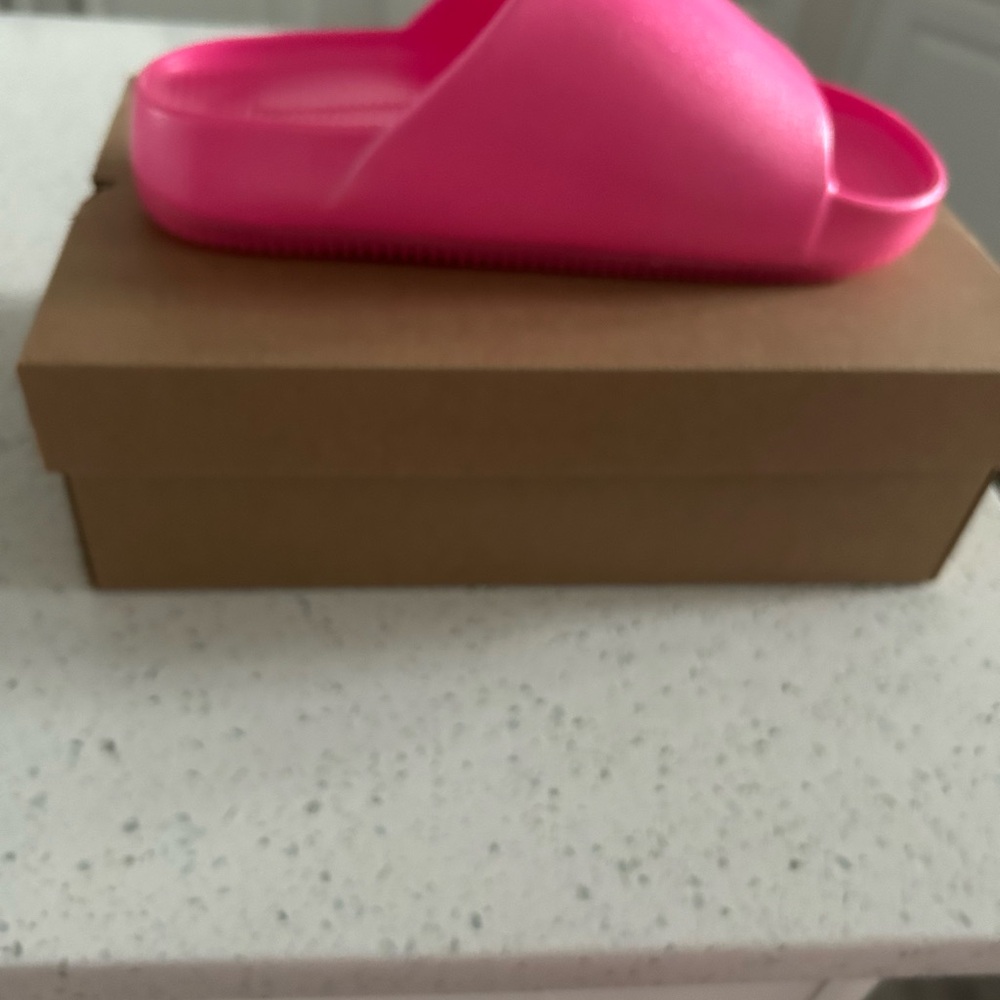 Nike Calm Slide SE in Pink